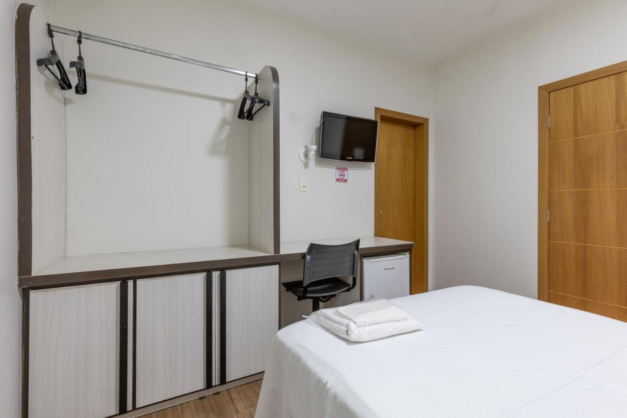 Hotel Lisbor Francisco Beltrão Εξωτερικό φωτογραφία